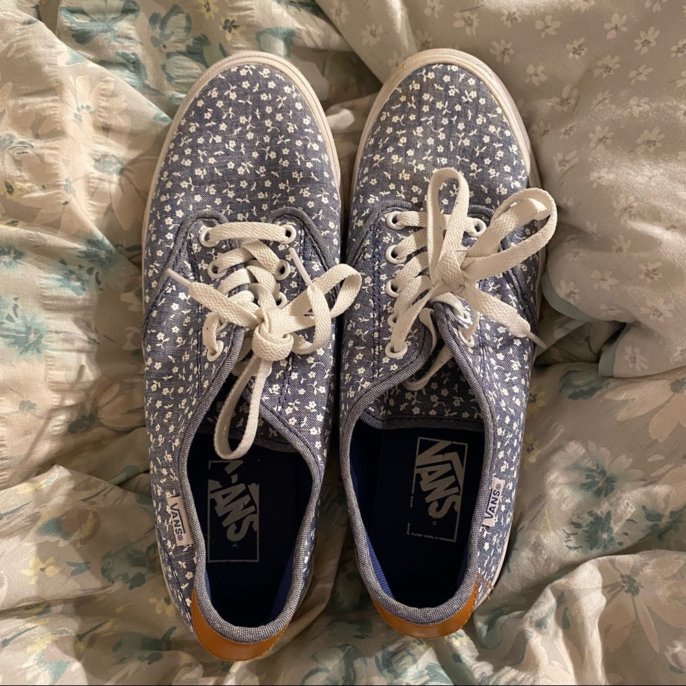 Women’s Vans Low Top Floral Printed Skate Shoes